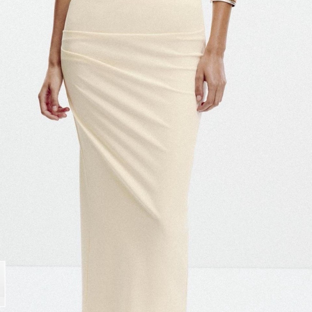Zara Cream Maxi Skirt for Women - Picture 2 of 2